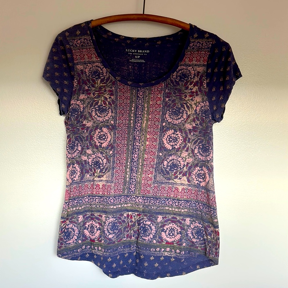 Lucky Brand short sleeve shirt. Small